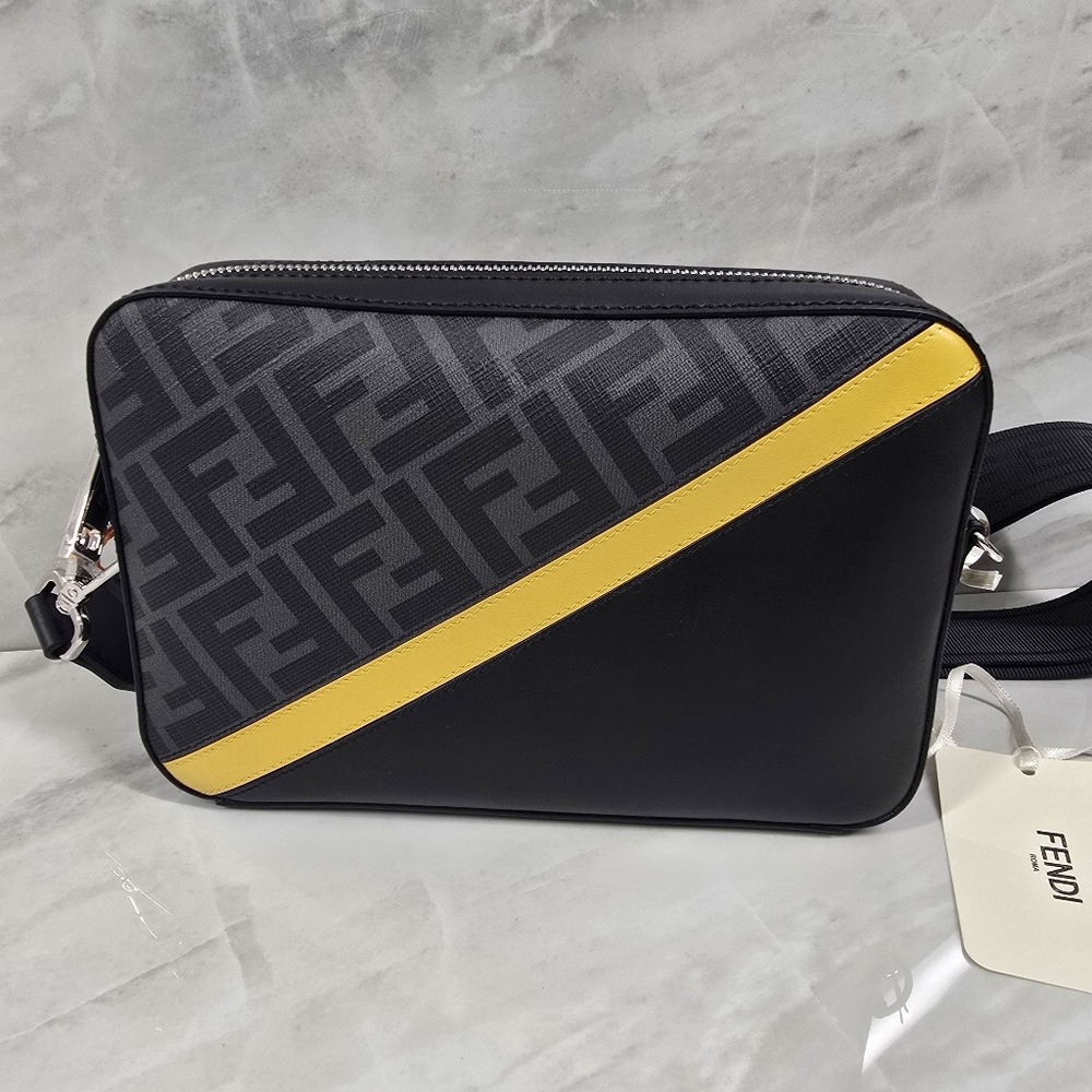 Fendi Black and Yellow Crossbody Bag - Picture 2 of 14